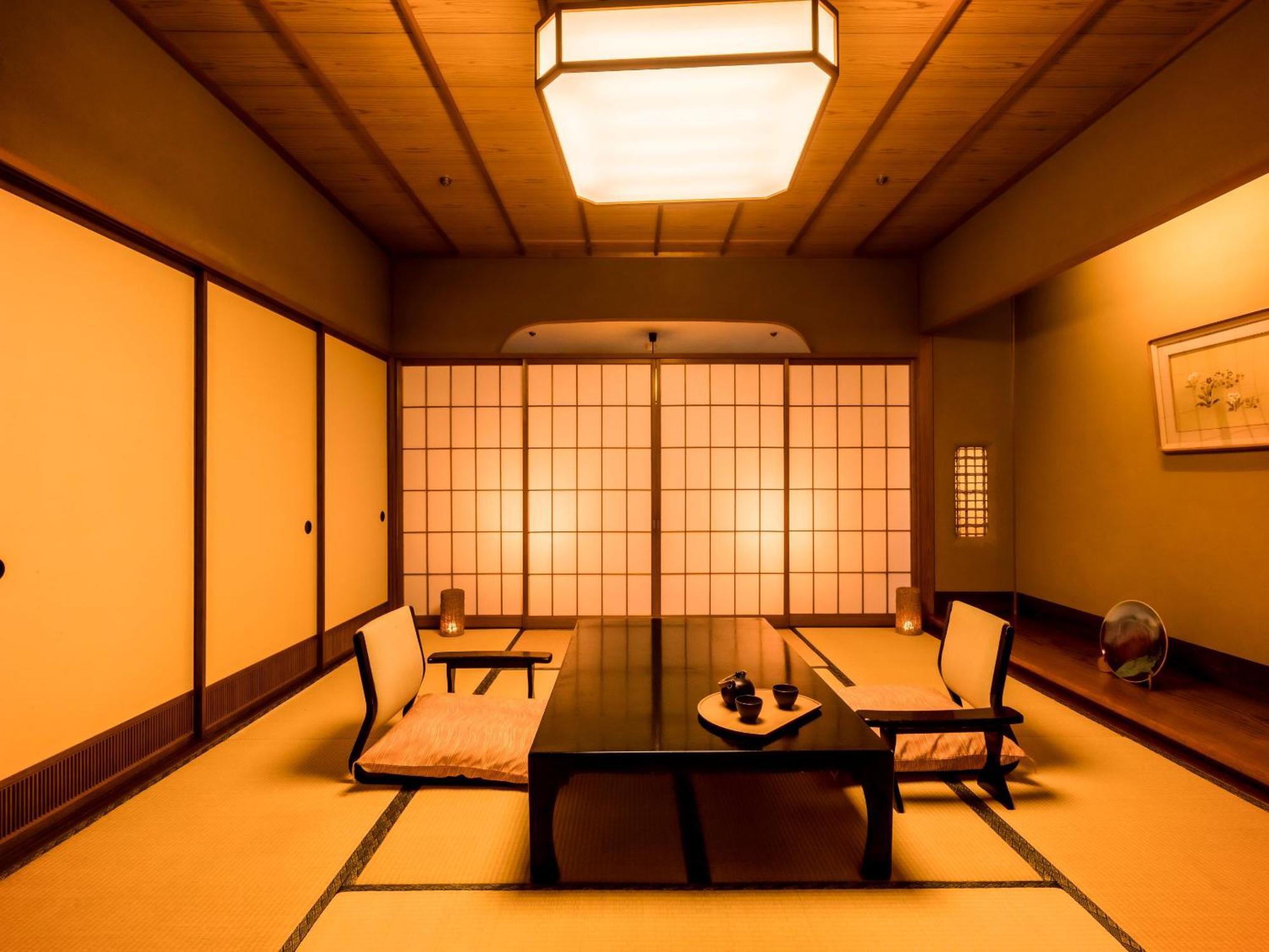 Ooedo Onsen Monogatari Premium Saiki Bekkan 미사사 객실 사진