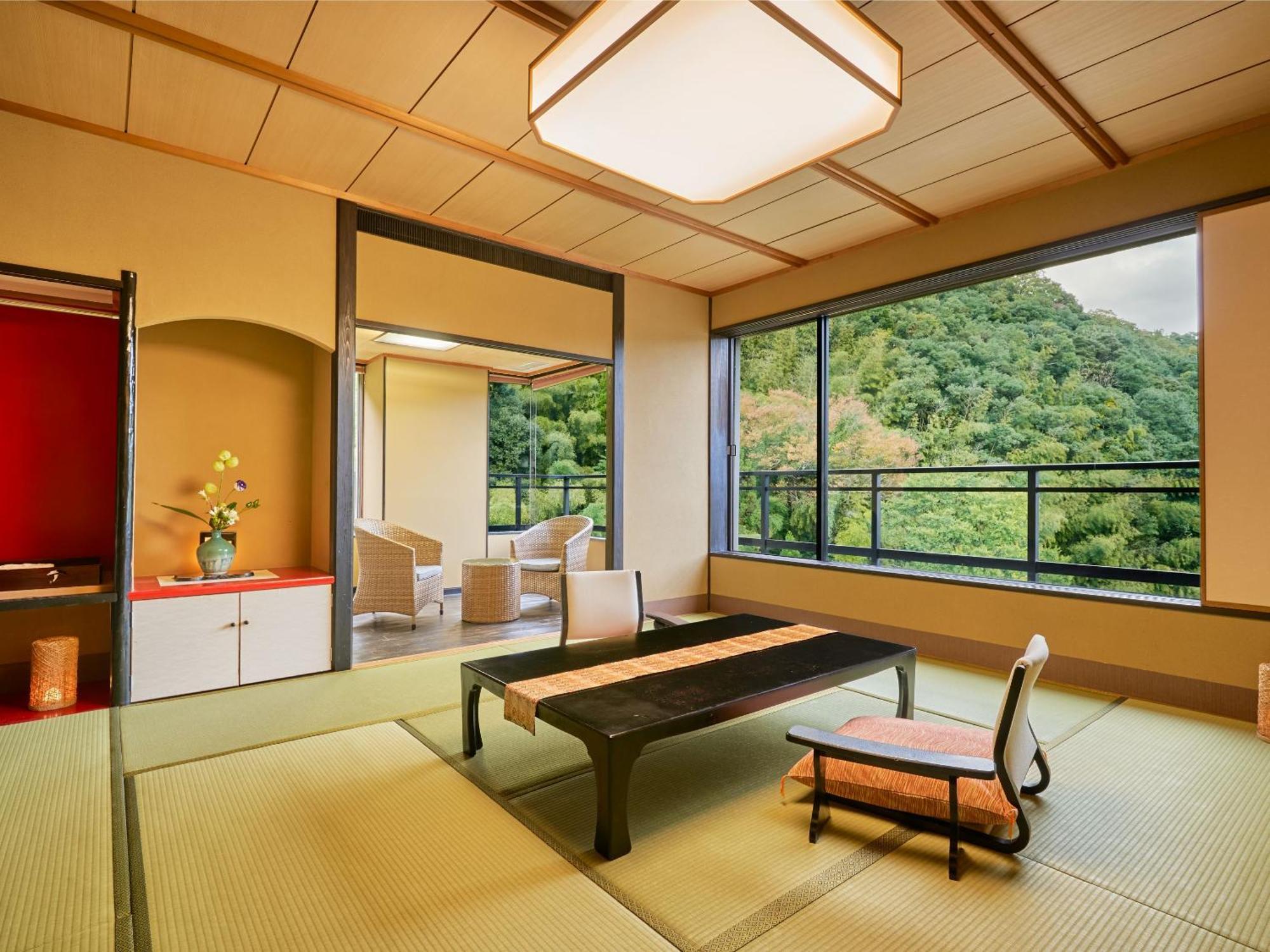 Ooedo Onsen Monogatari Premium Saiki Bekkan 미사사 객실 사진