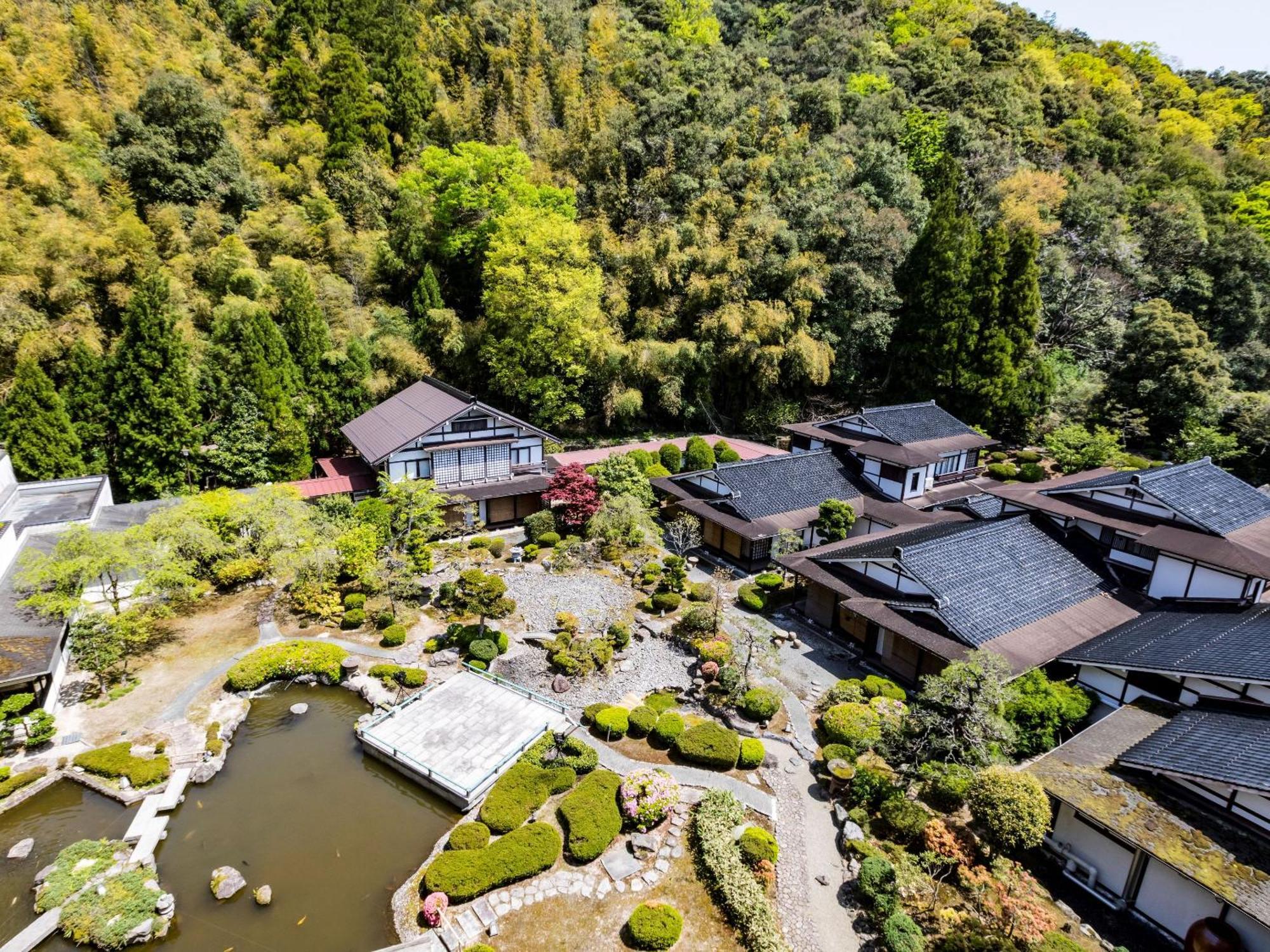 Ooedo Onsen Monogatari Premium Saiki Bekkan 미사사 객실 사진